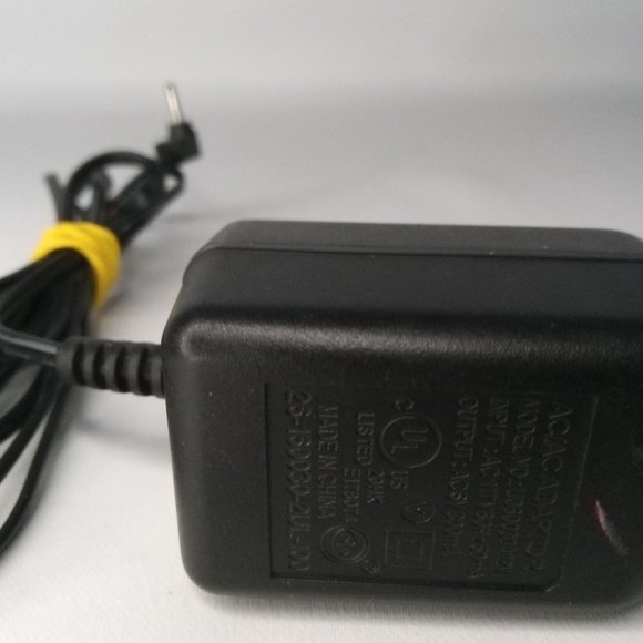 VTech -Cordless Phone with Caller ID, Expandable to 5 Handsets, Wall-Mountable - Picture 8 of 8